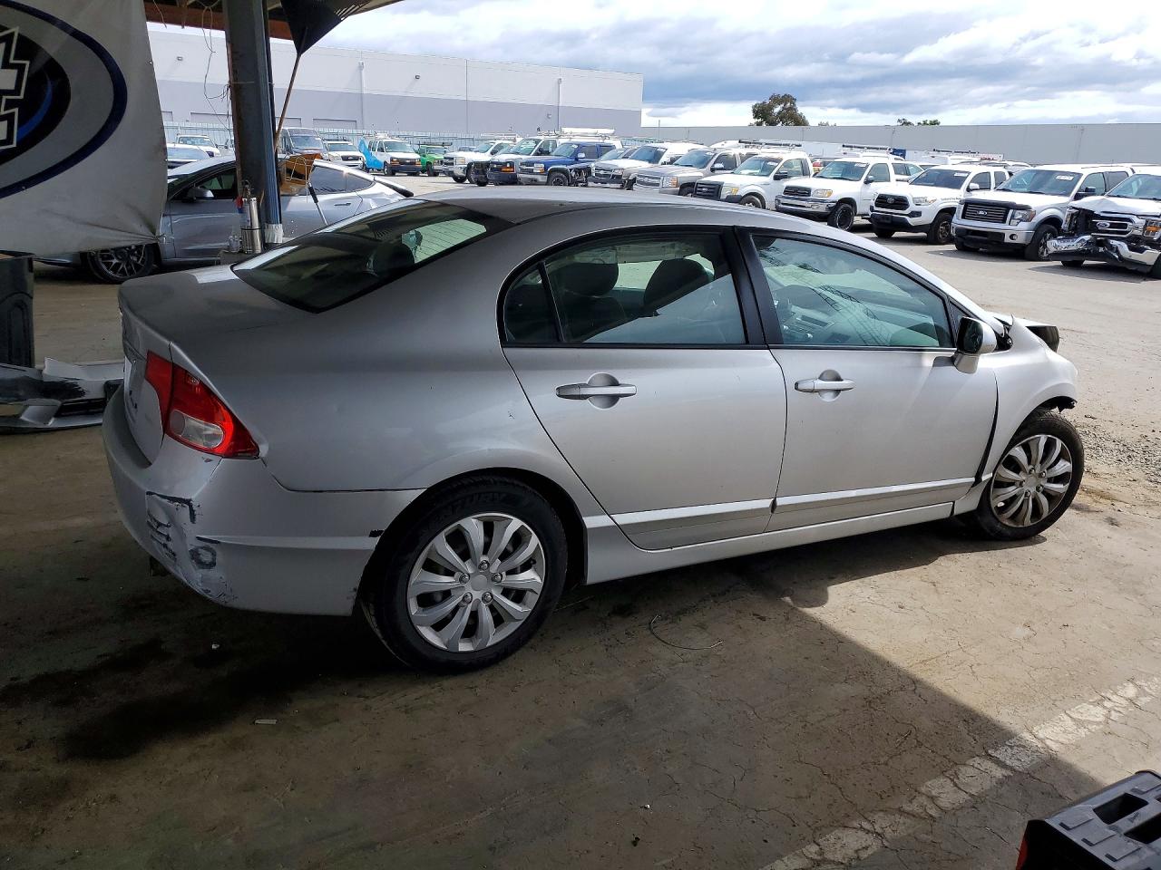 2010 HONDA CIVIC LX photo 5