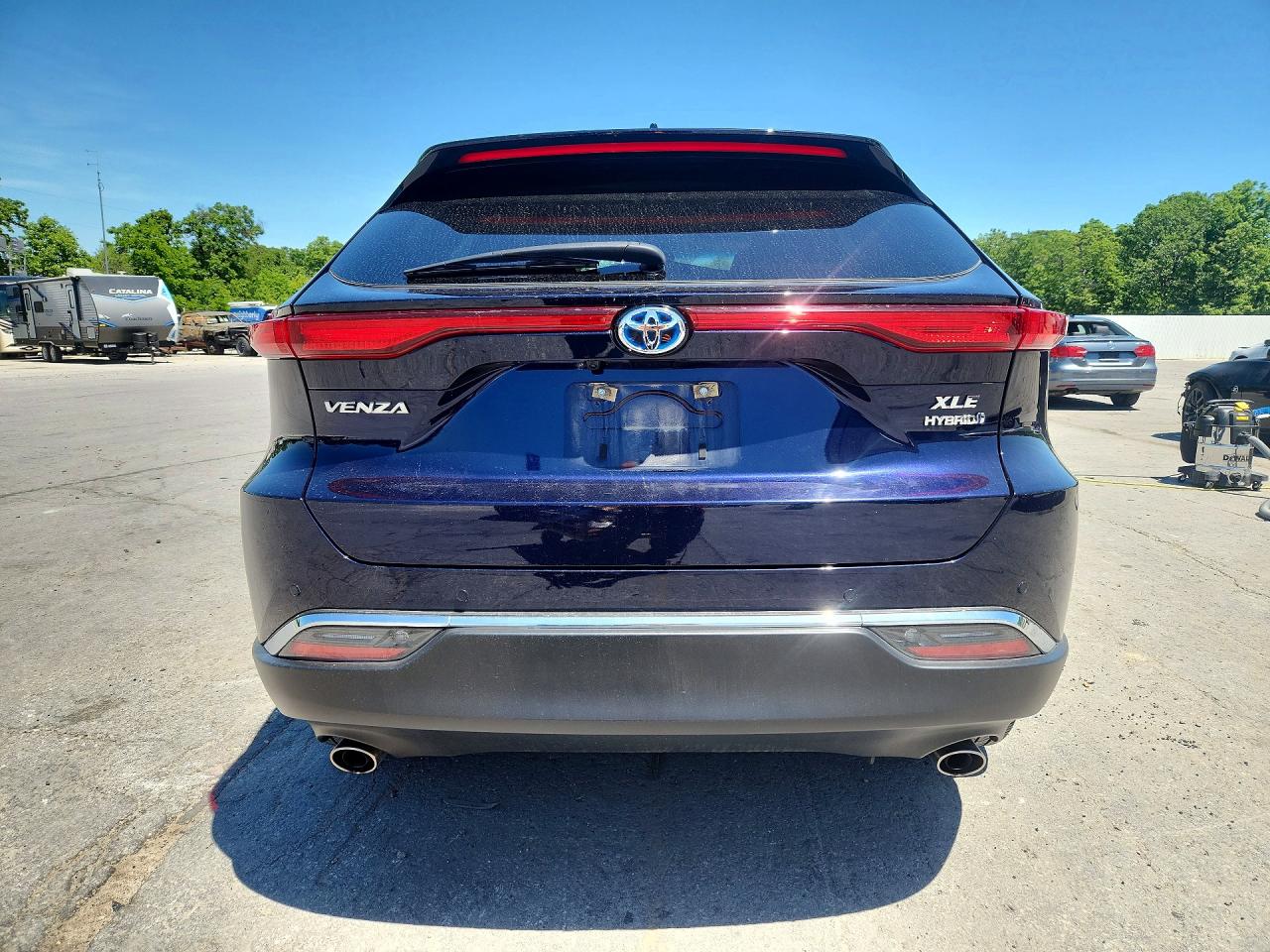 2022 TOYOTA VENZA XLE photo 11