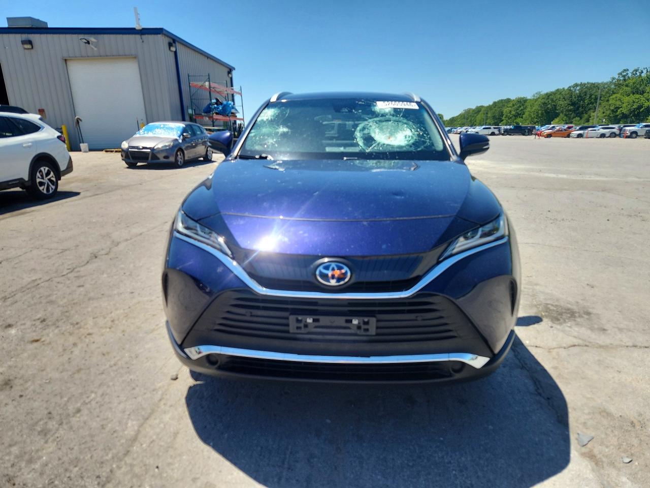 2022 TOYOTA VENZA XLE photo 9
