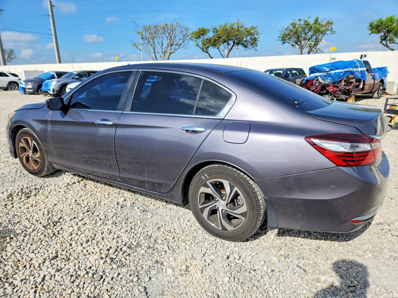 2017 HONDA ACCORD LX photo 2
