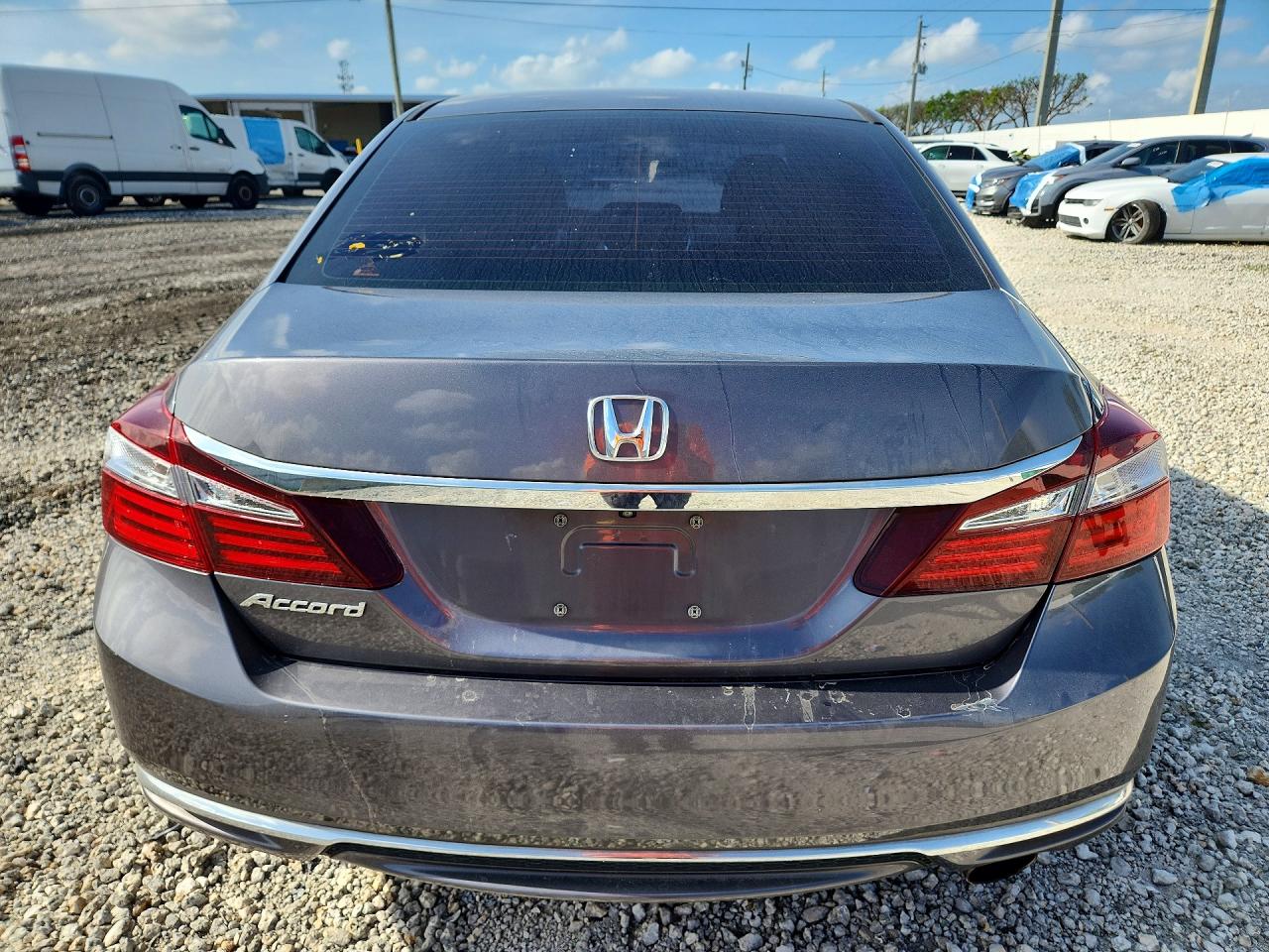 2017 HONDA ACCORD LX photo 6