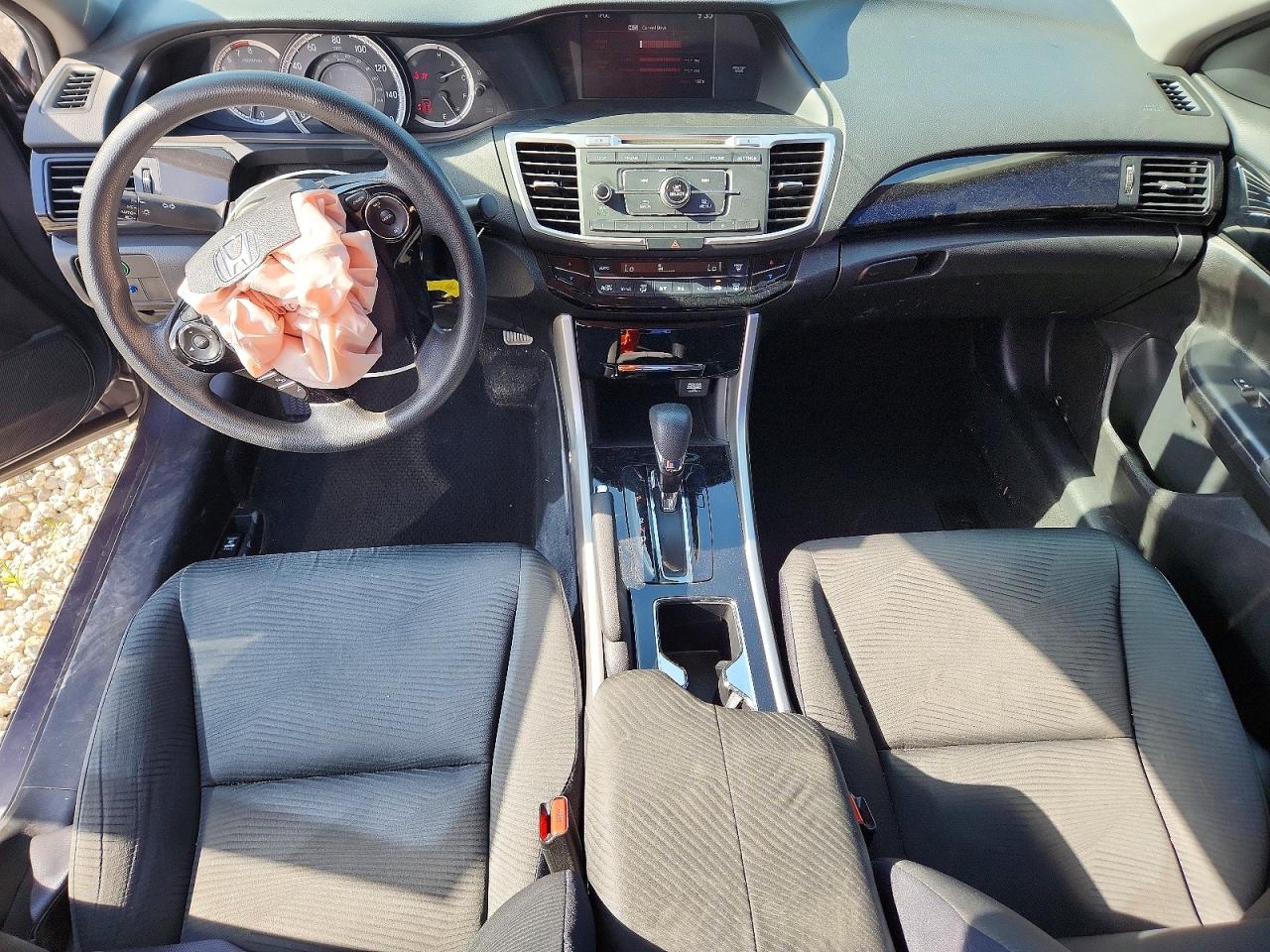 2017 HONDA ACCORD LX photo 8