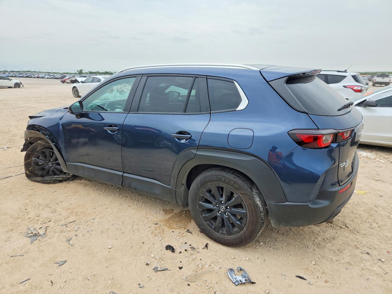 2025 MAZDA CX-50 PREFERRED photo 4