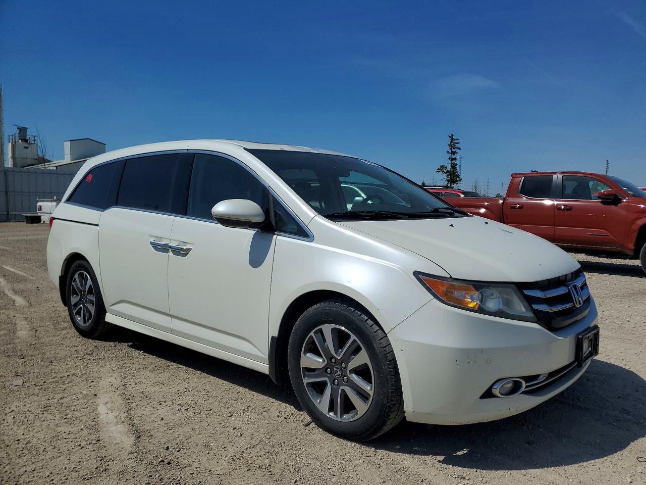 2014 HONDA ODYSSEY TOURING photo 7