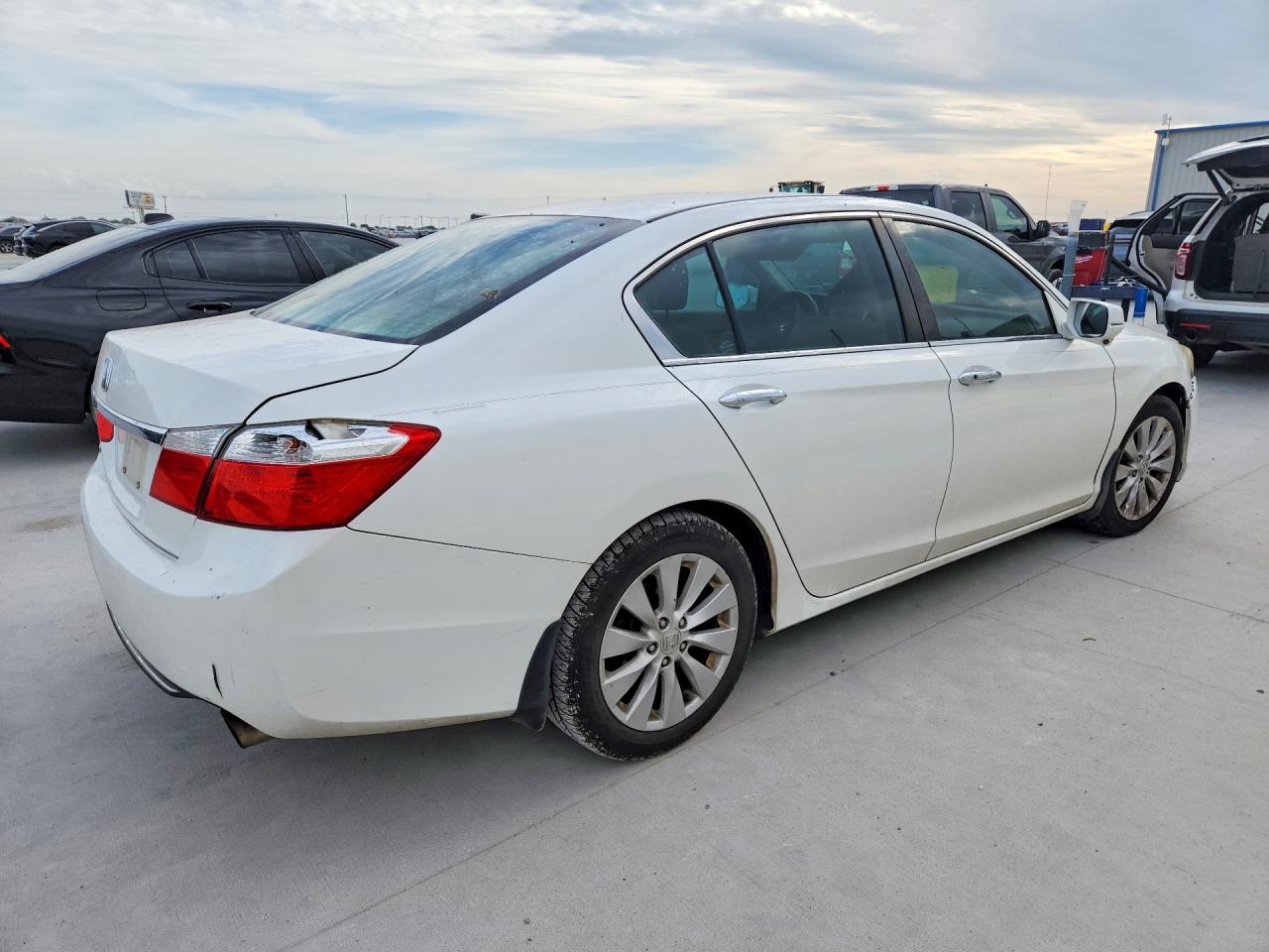 2015 HONDA ACCORD EX photo 3