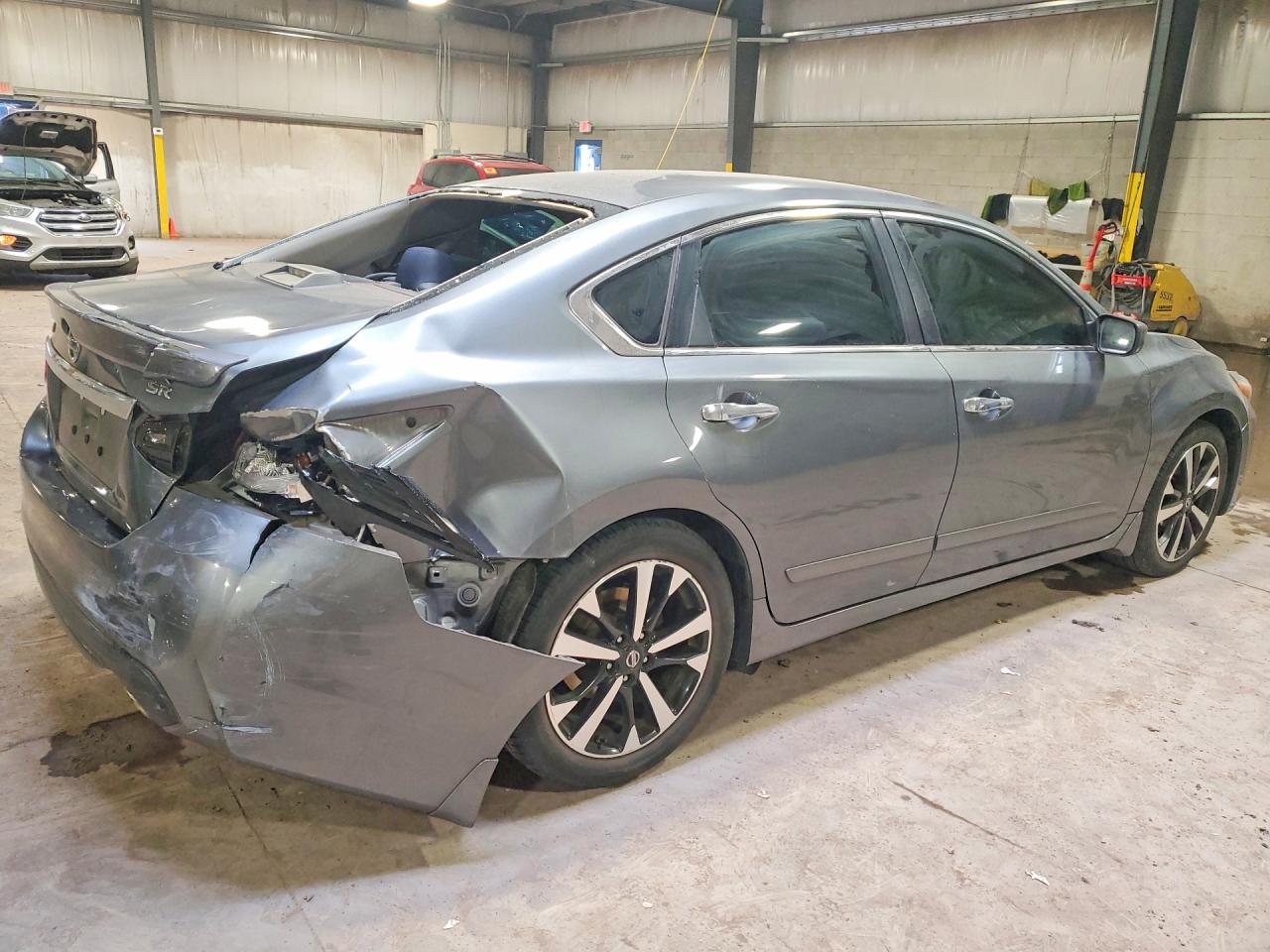 2018 NISSAN ALTIMA 2.5 SR photo 5