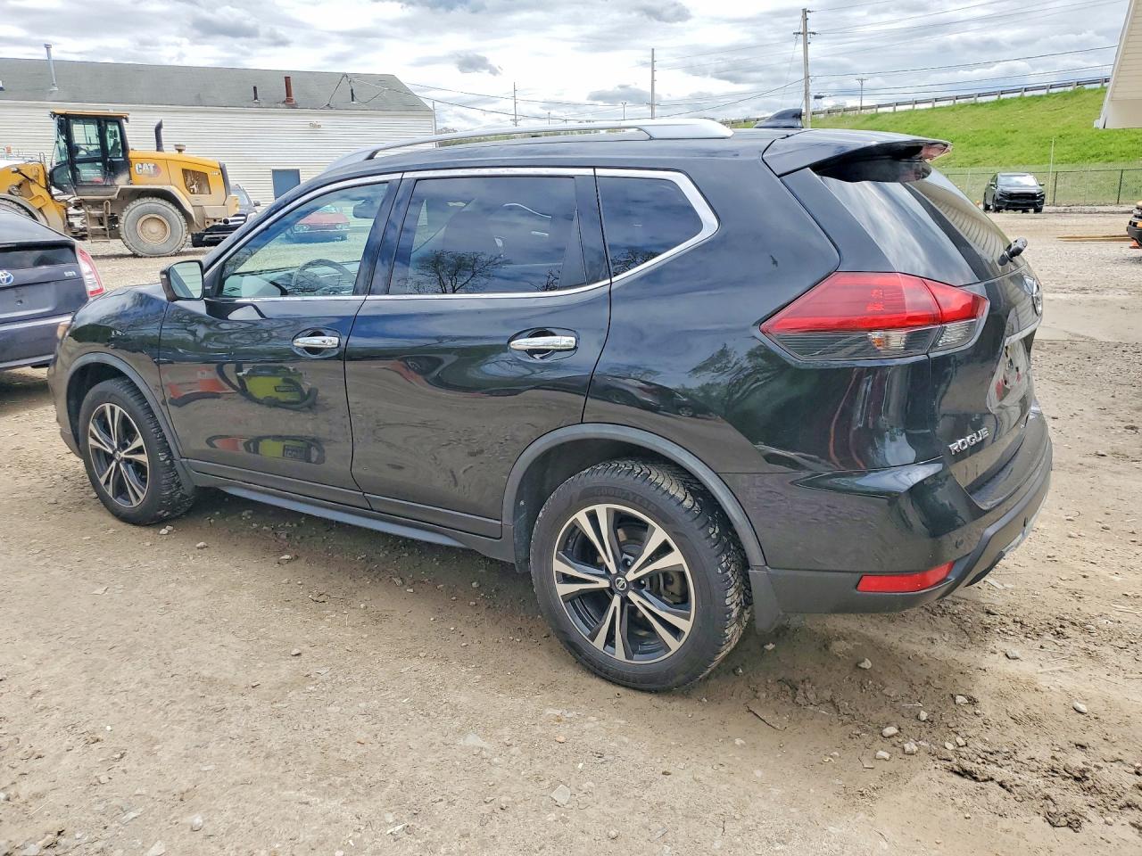 2020 NISSAN ROGUE SV photo 4