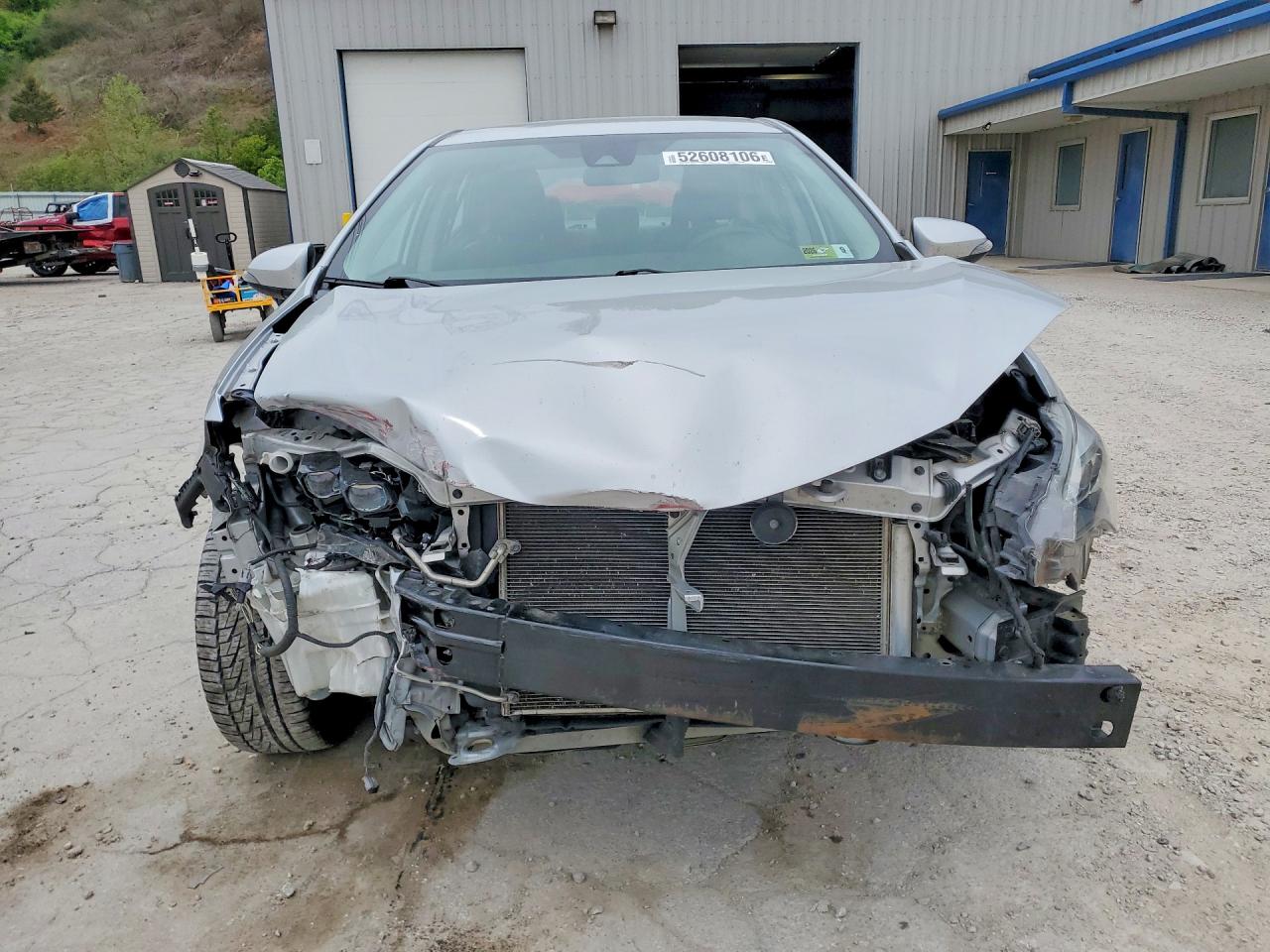 2019 TOYOTA COROLLA SE photo 9