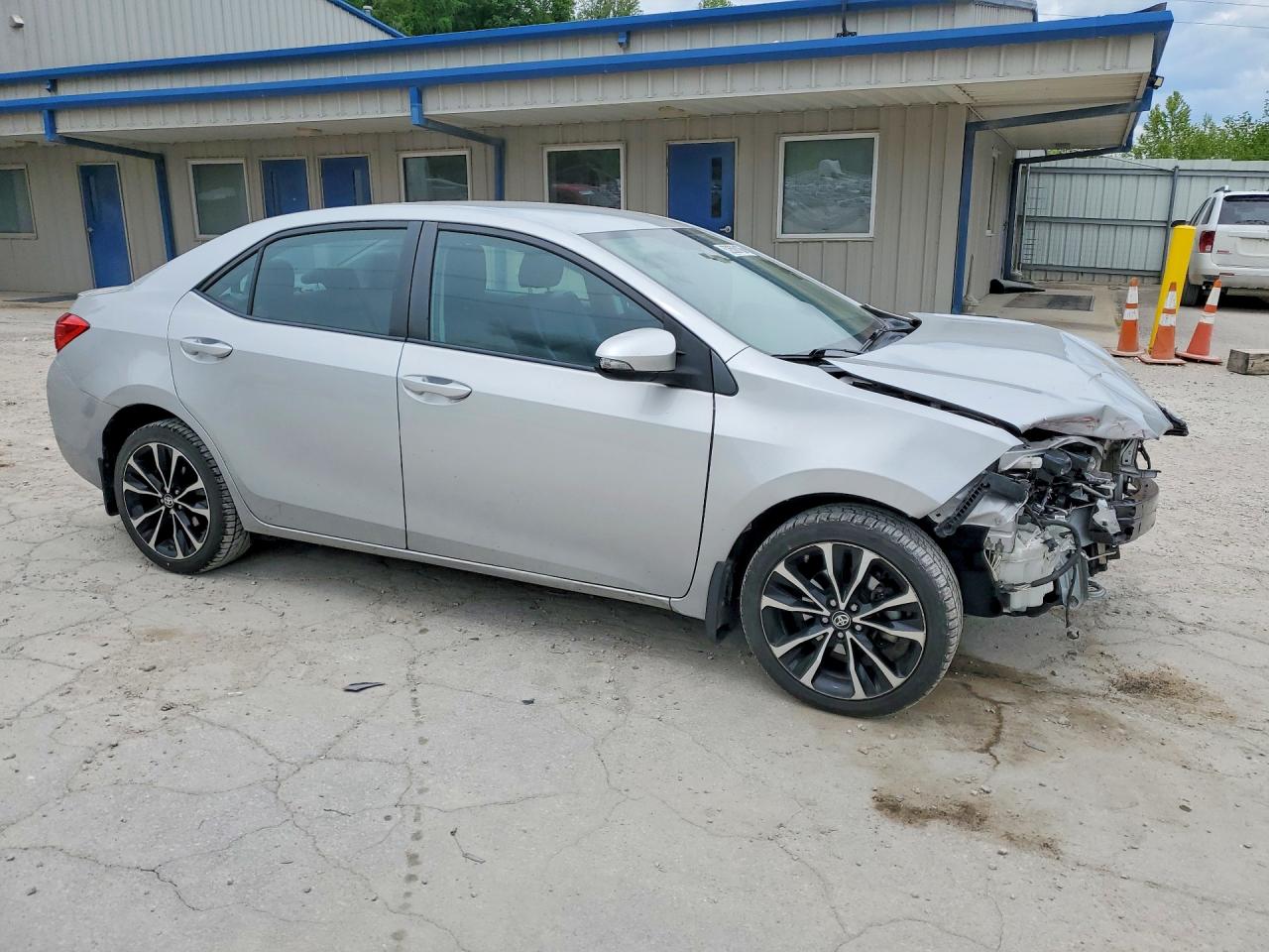 2019 TOYOTA COROLLA SE photo 7