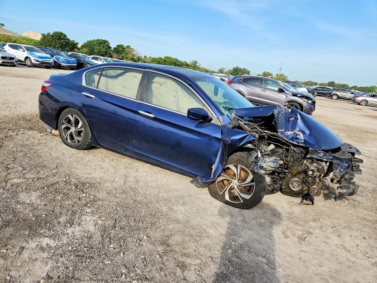 2017 HONDA ACCORD LX photo 10