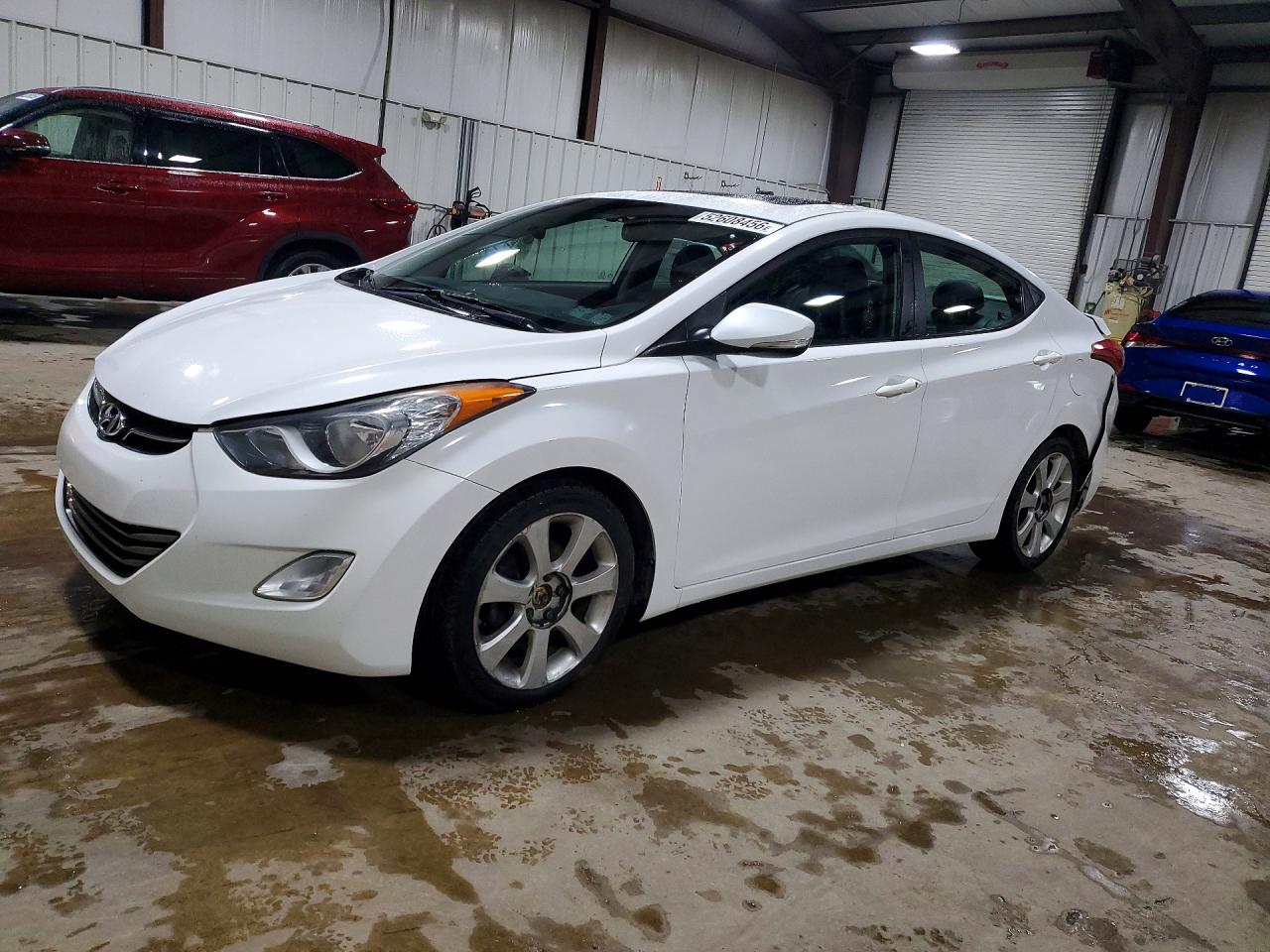 2013 HYUNDAI ELANTRA