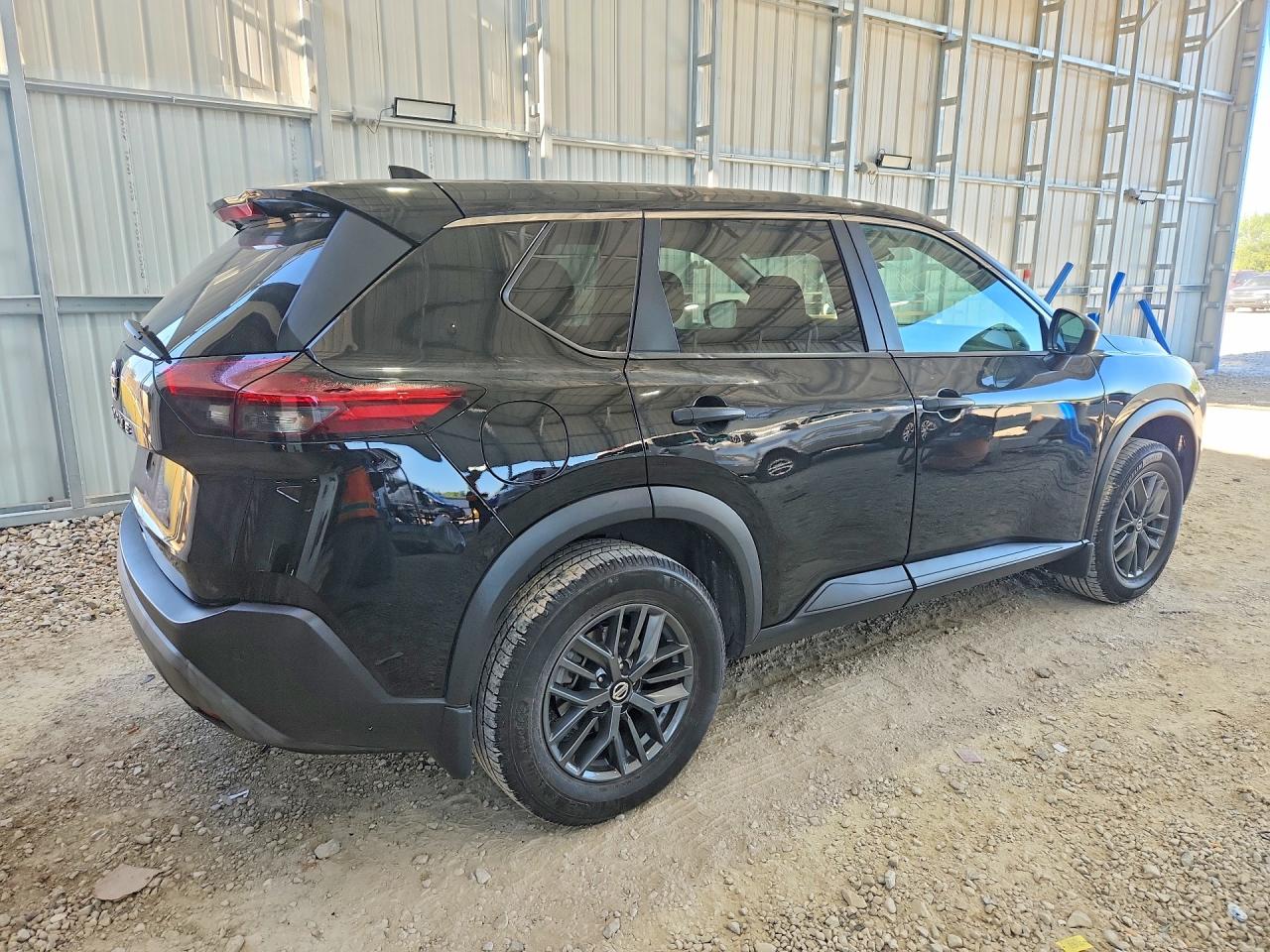 2021 NISSAN ROGUE S photo 3
