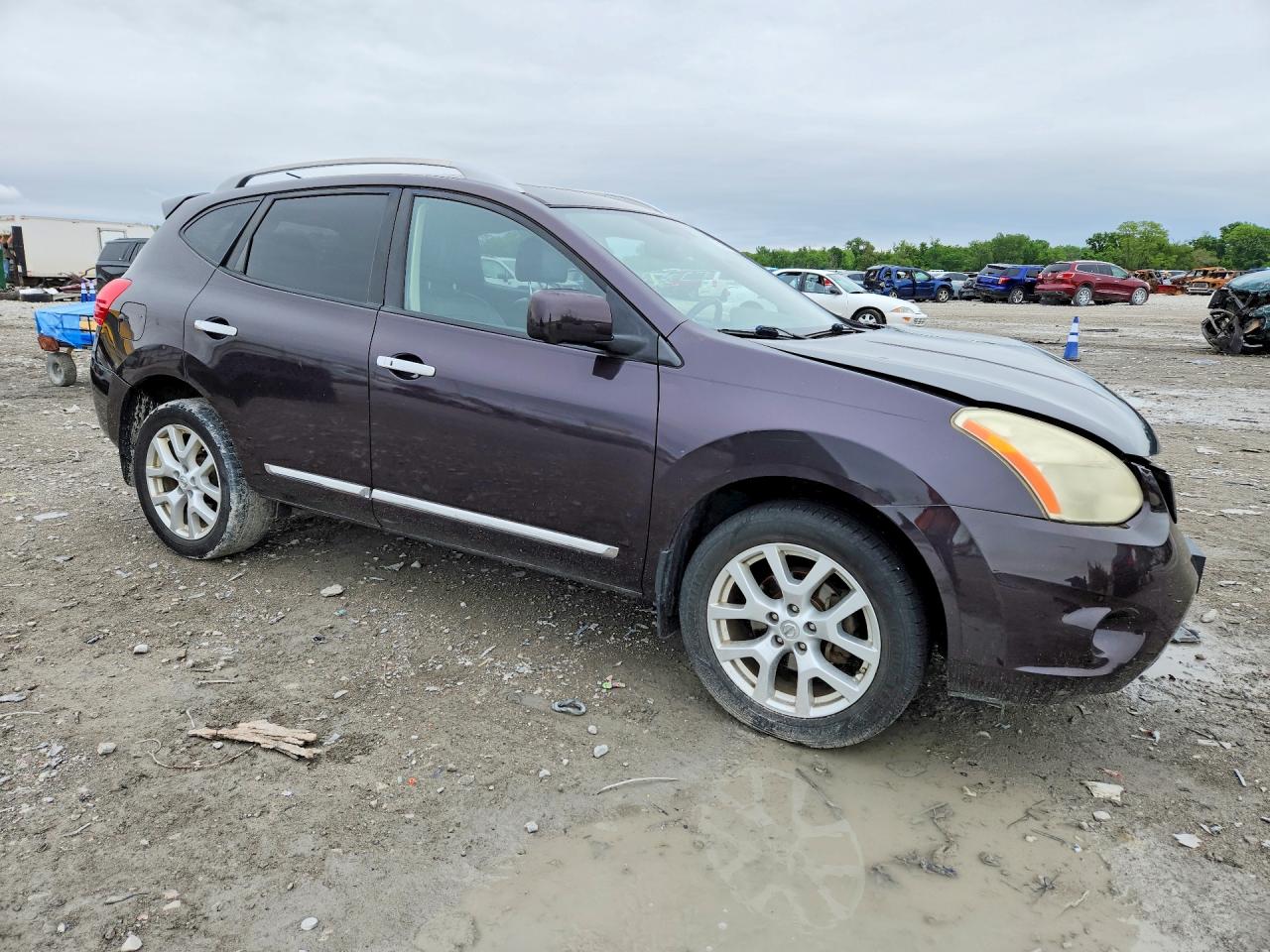 2013 NISSAN ROGUE S photo 10