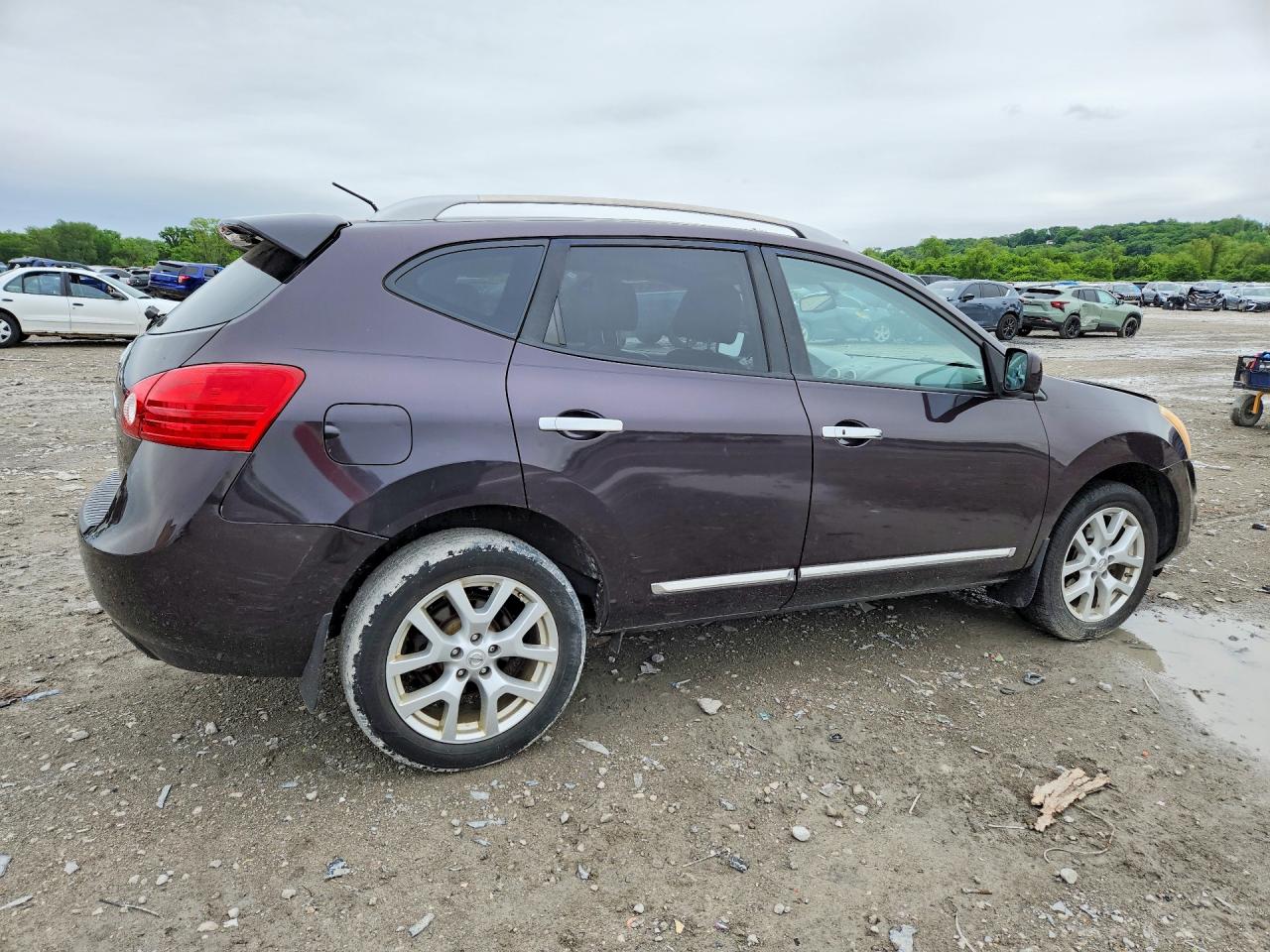 2013 NISSAN ROGUE S photo 7