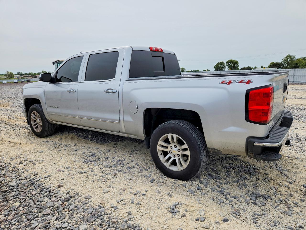 2015 CHEVROLET SILVERADO K1500 LTZ photo 2