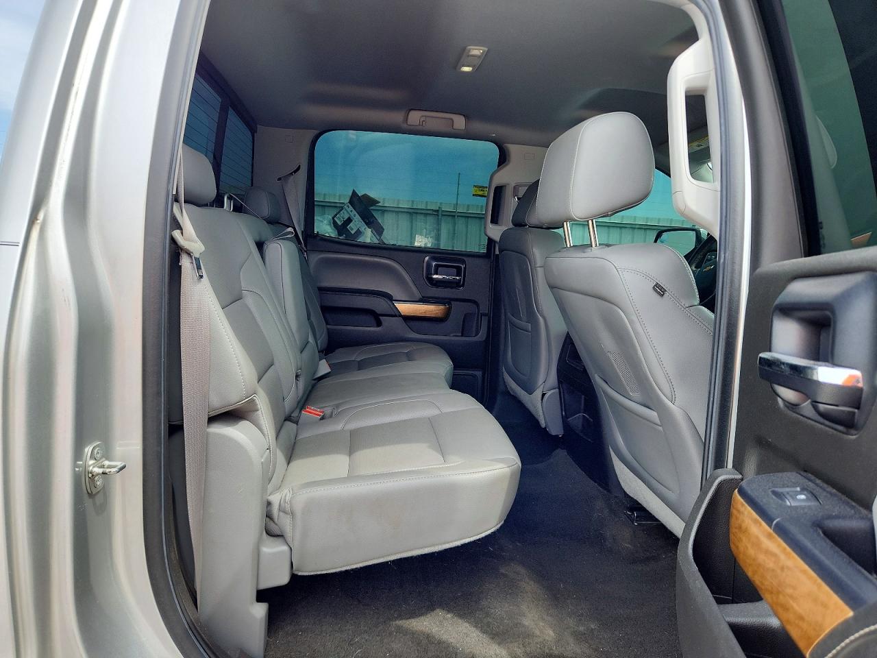 2015 CHEVROLET SILVERADO K1500 LTZ photo 10
