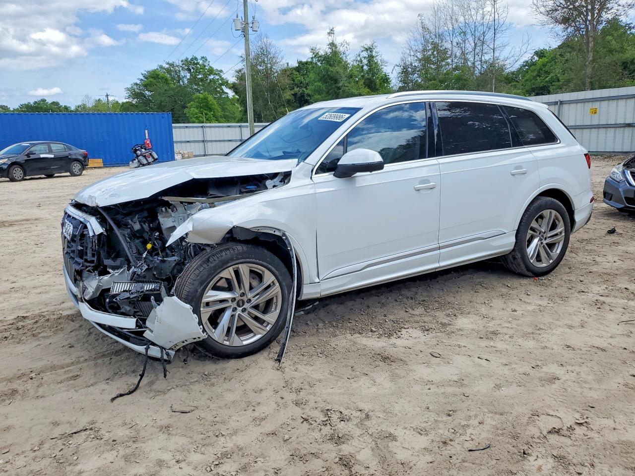 2022 AUDI Q7