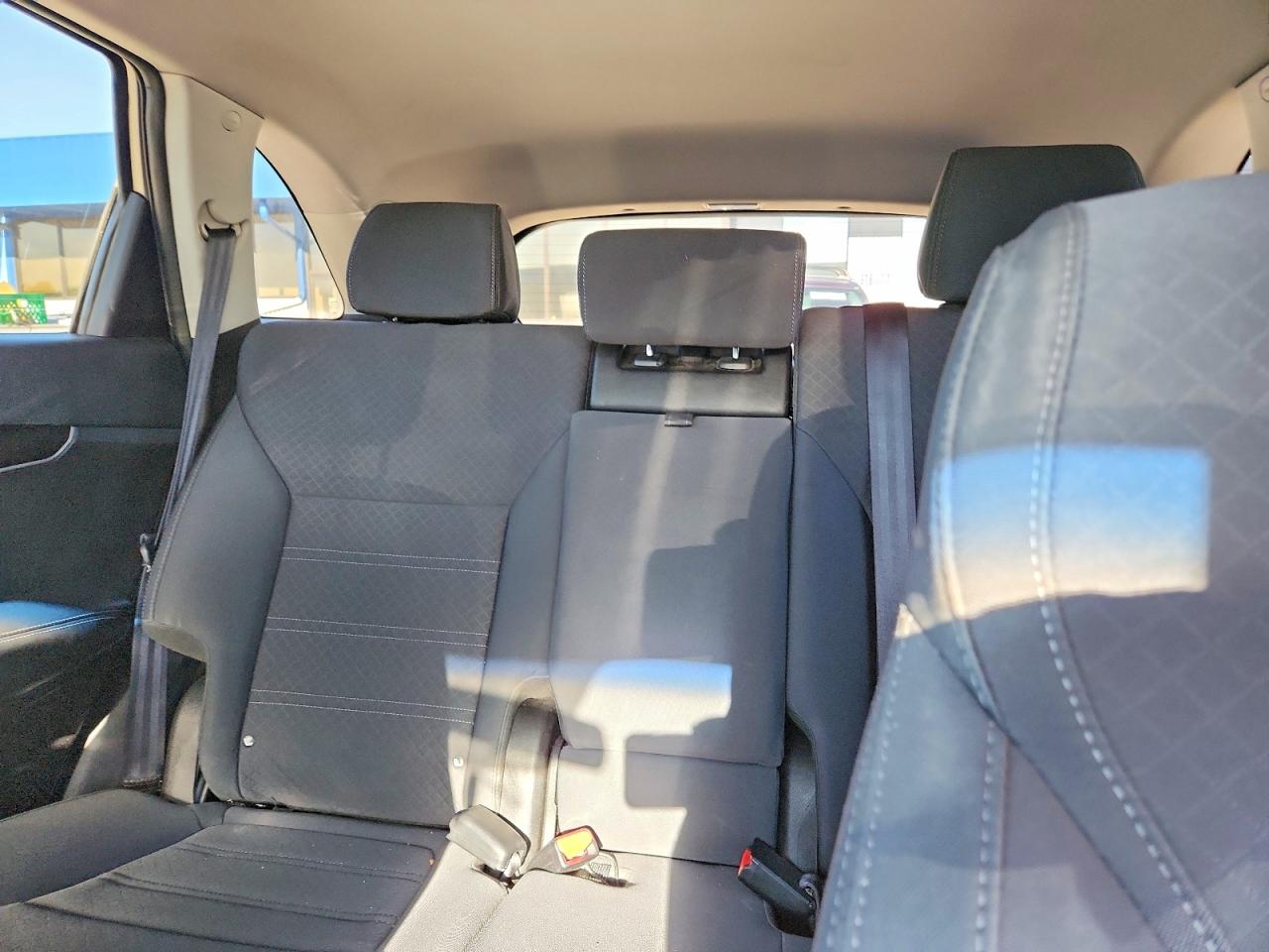 2016 KIA SORENTO LX photo 19