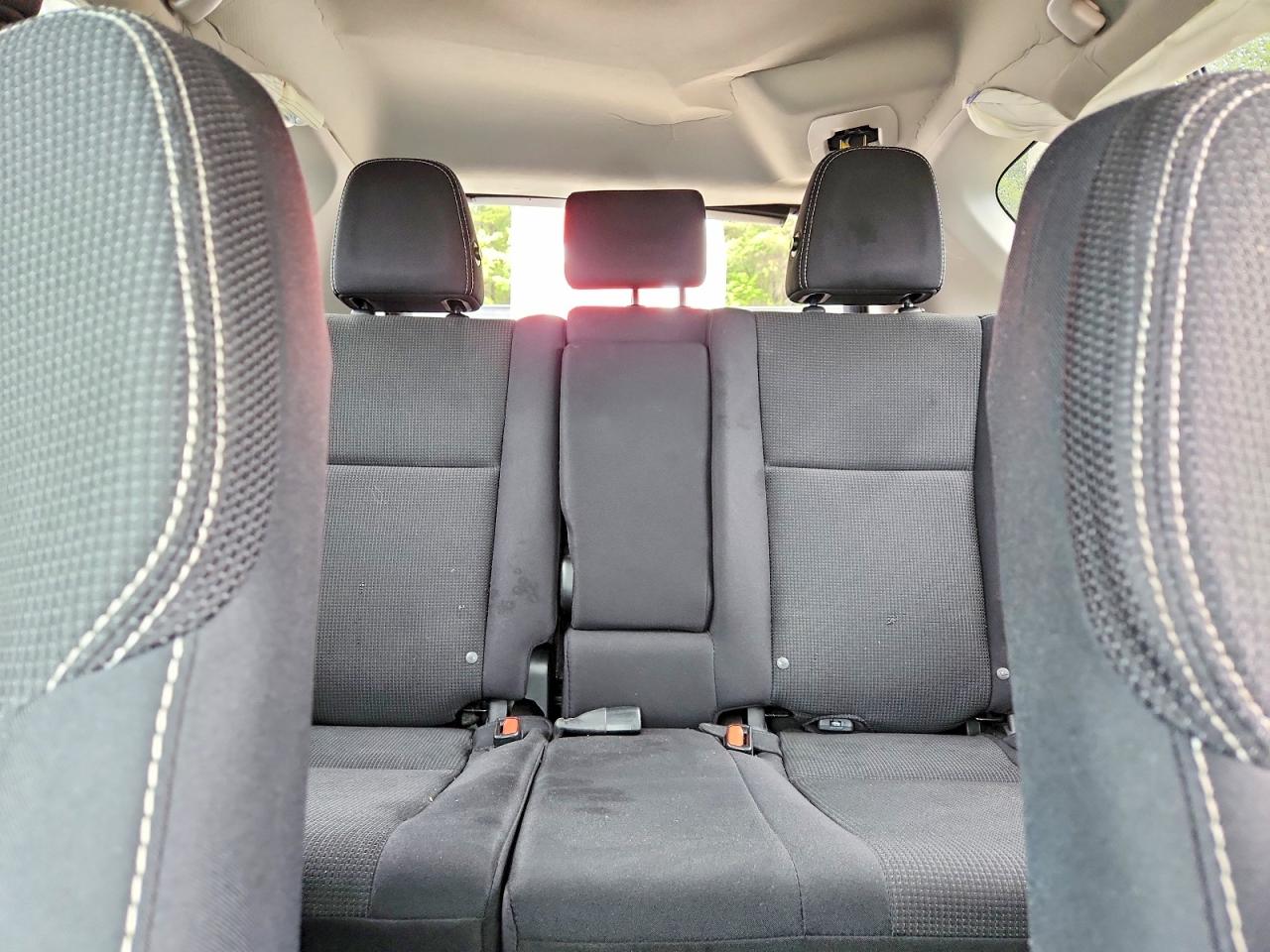 2018 TOYOTA RAV4 XLE photo 19