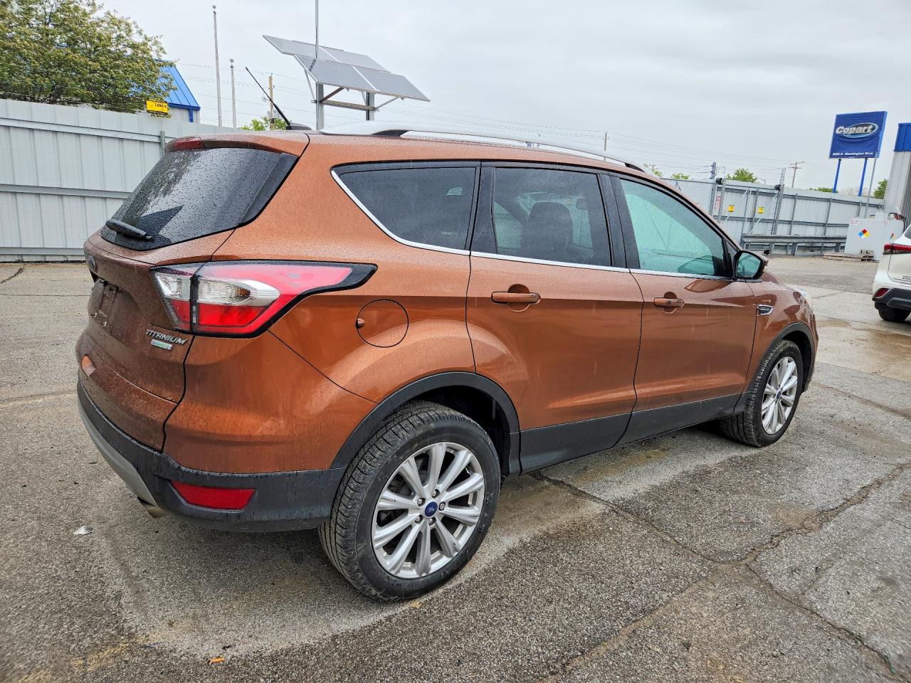 2017 FORD ESCAPE TITANIUM photo 5