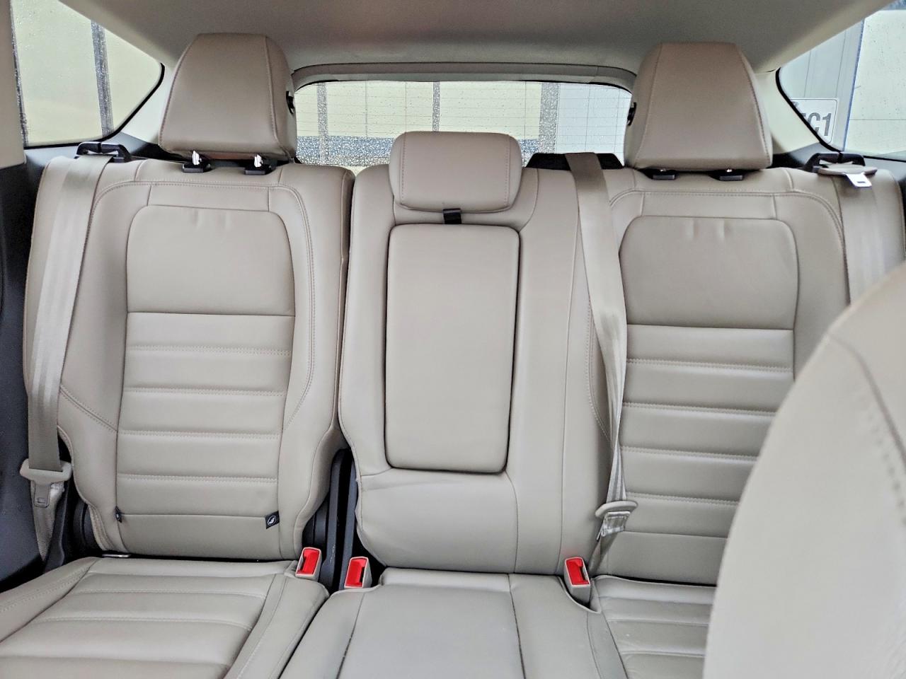 2017 FORD ESCAPE TITANIUM photo 19