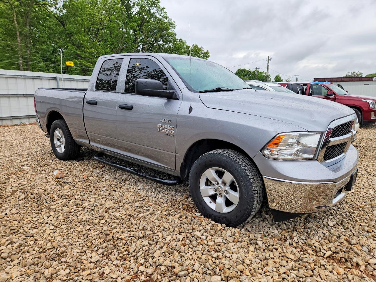 2021 RAM 1500 CLASSIC TRADESMAN photo 4