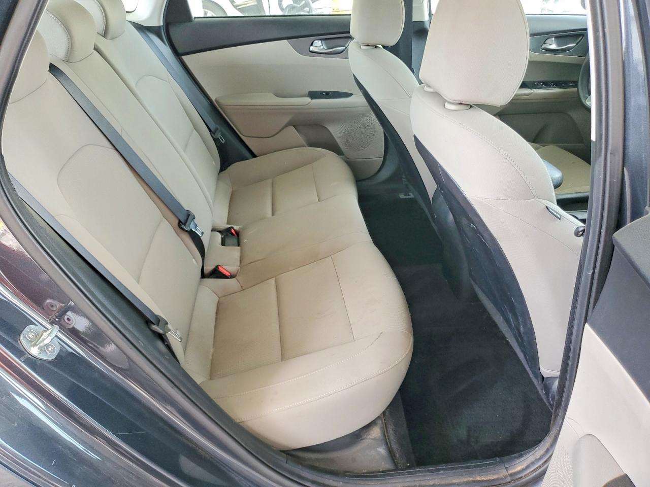 2020 KIA FORTE LXS photo 19