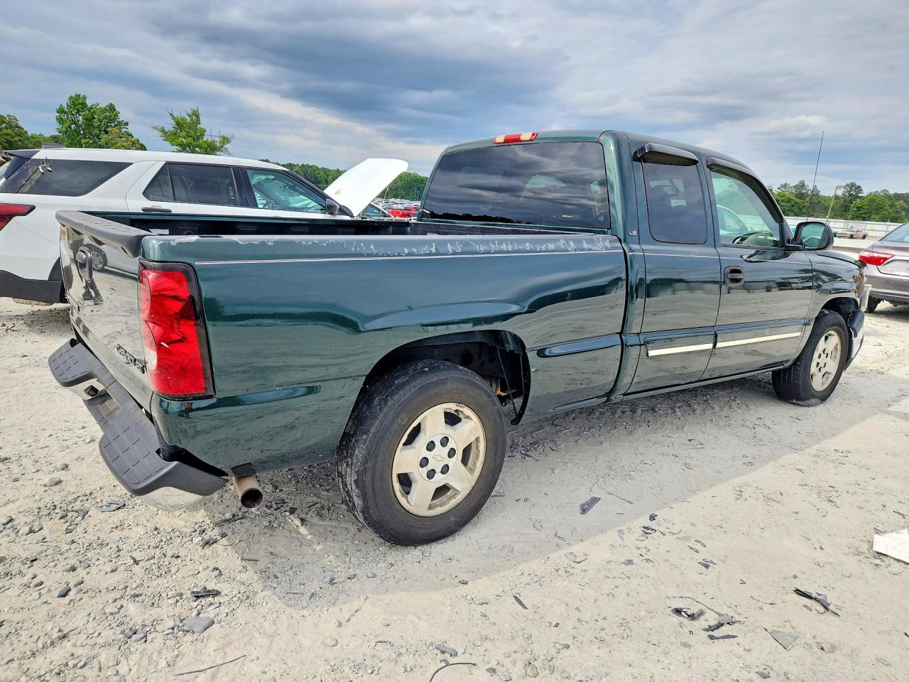 2005 CHEVROLET SILVERADO C1500 photo 5