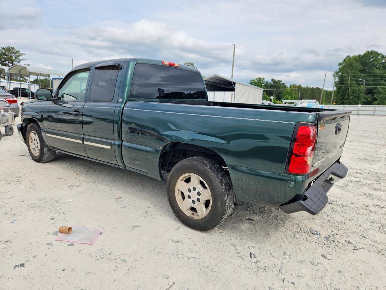 2005 CHEVROLET SILVERADO C1500 photo 3