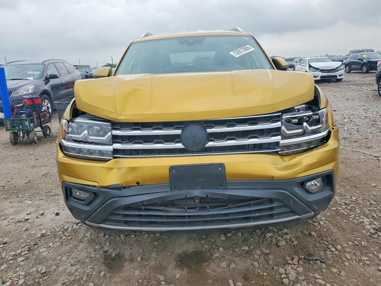 2018 VOLKSWAGEN ATLAS photo 9