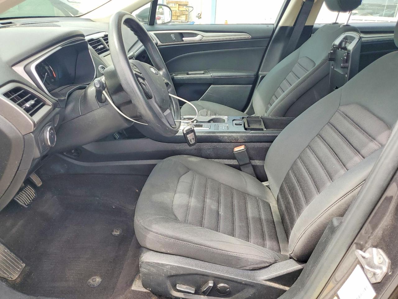 2019 FORD FUSION SE photo 13
