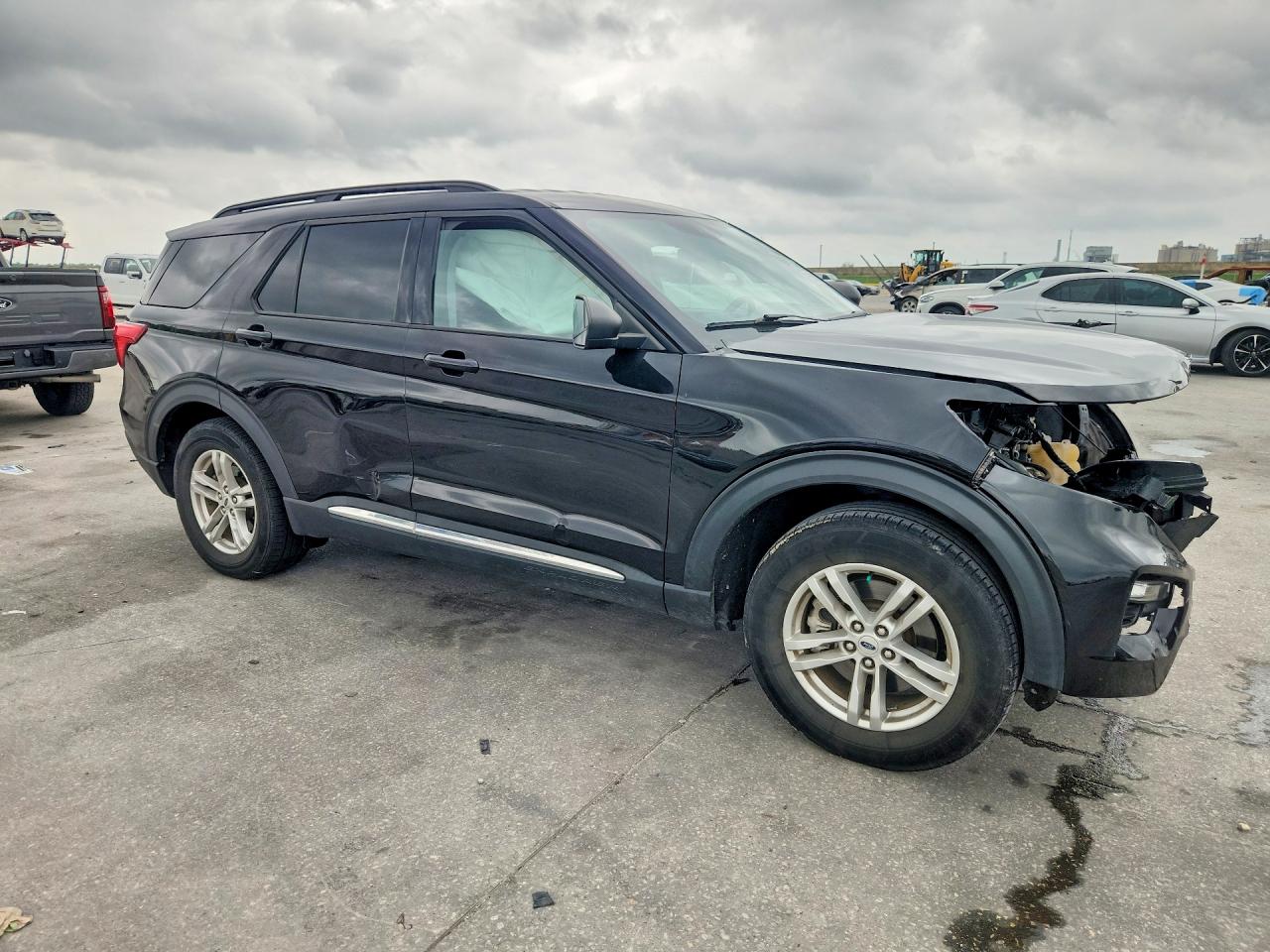 2023 FORD EXPLORER XLT photo 7