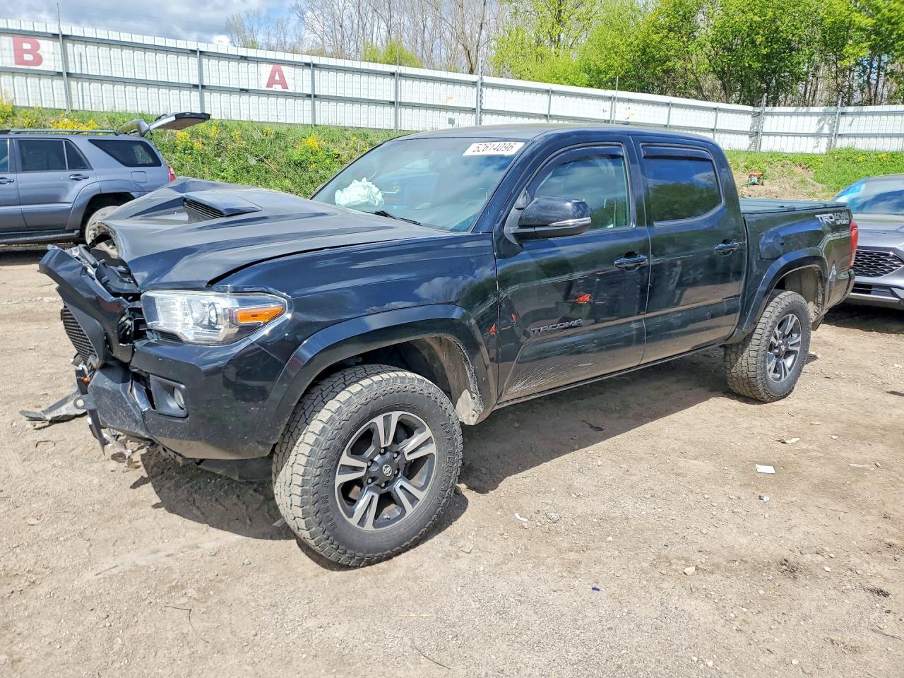 2017 TOYOTA TACOMA
