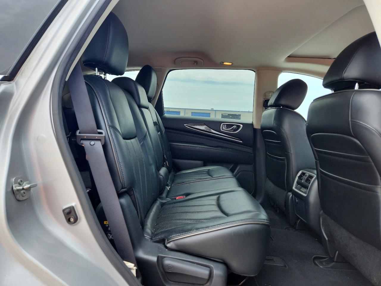 2014 INFINITI QX60 BASE photo 31