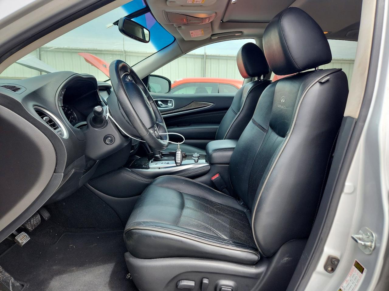 2014 INFINITI QX60 BASE photo 19