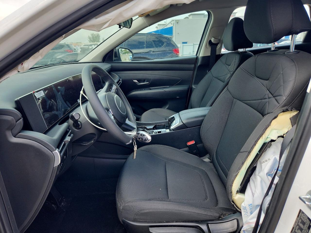 2025 HYUNDAI TUCSON SE photo 19