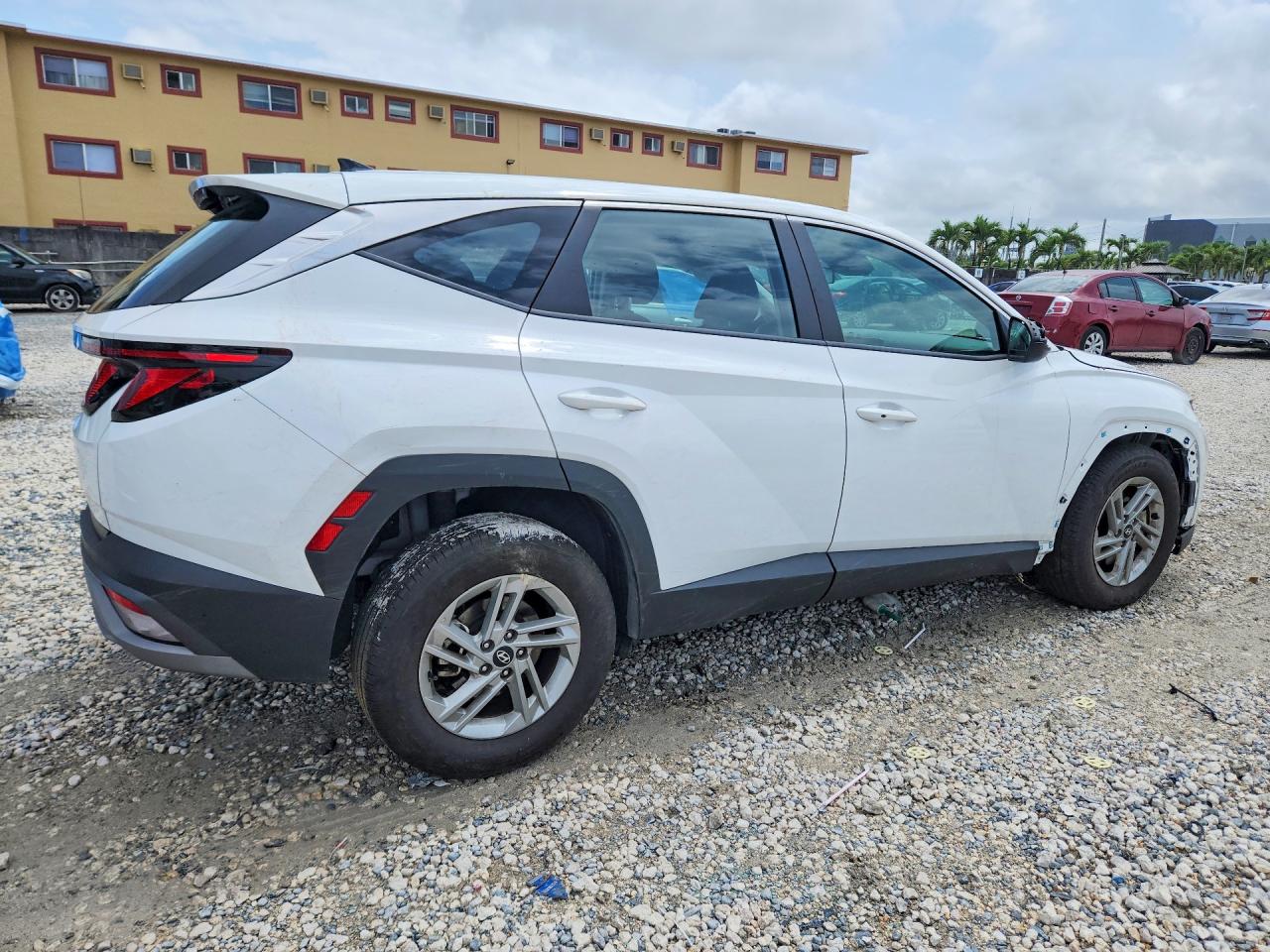 2025 HYUNDAI TUCSON SE photo 7