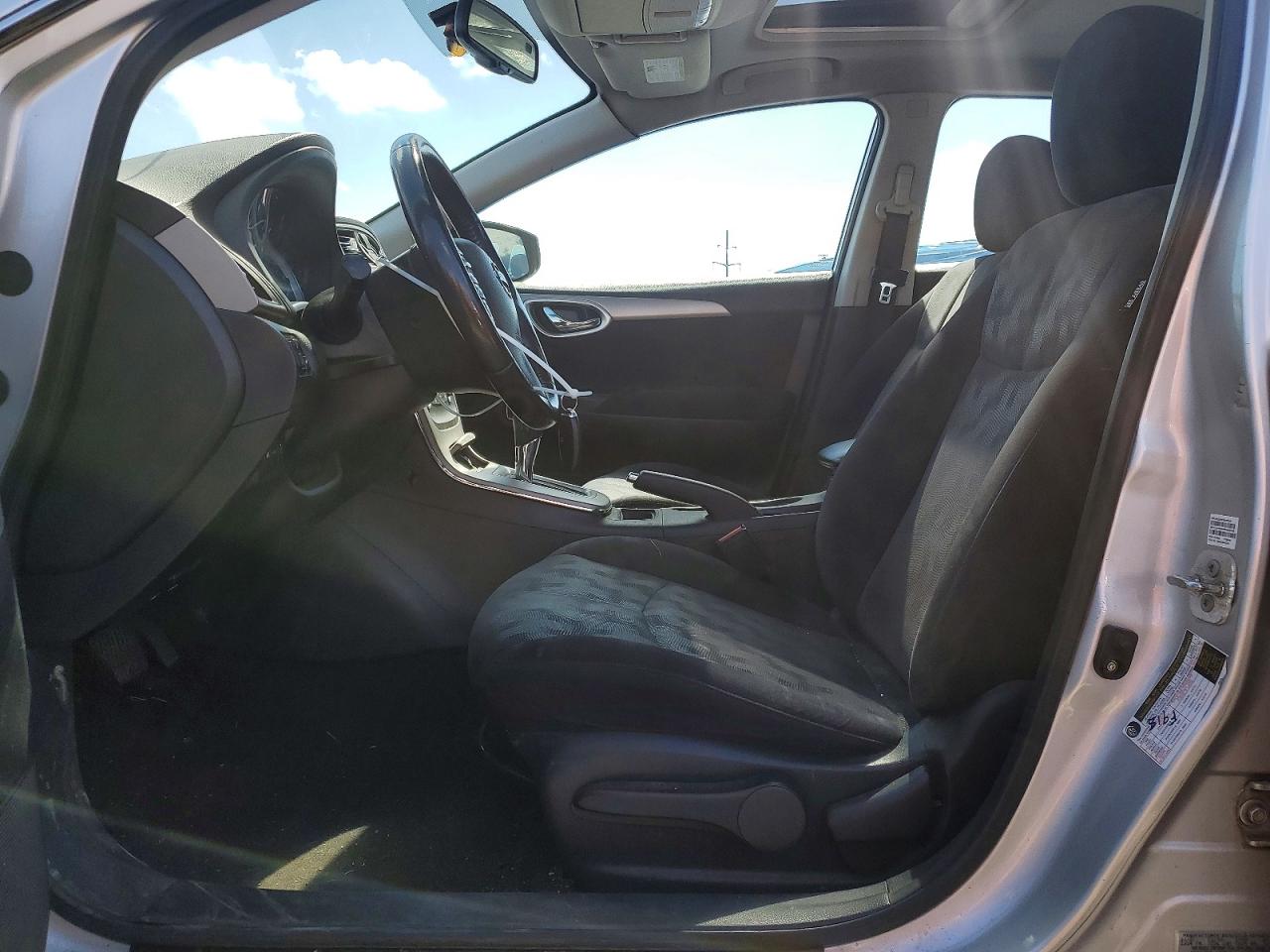 2013 NISSAN SENTRA S photo 7