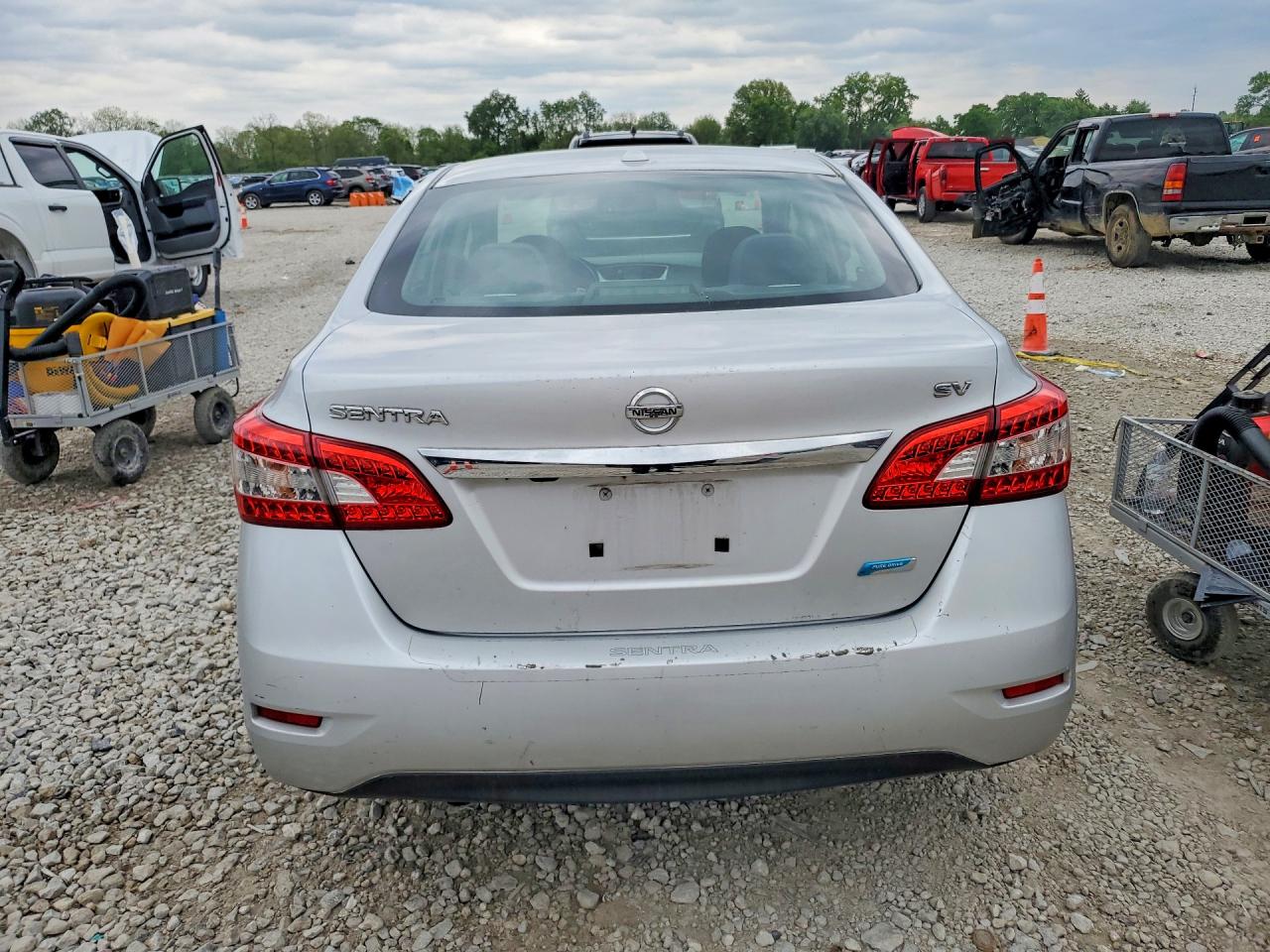 2013 NISSAN SENTRA S photo 6