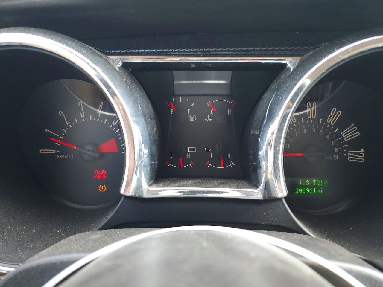 2008 FORD MUSTANG photo 25