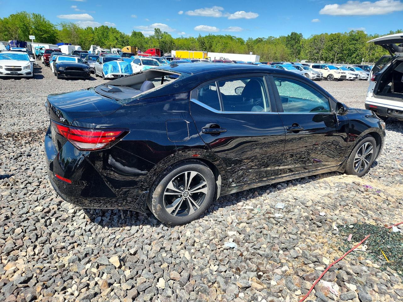 2022 NISSAN SENTRA SV photo 3