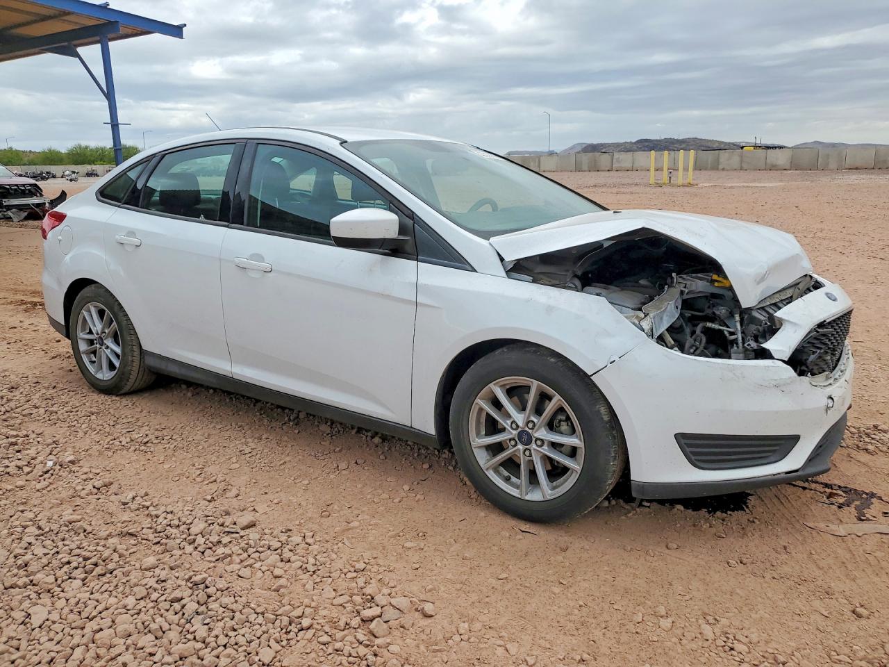 2018 FORD FOCUS SE photo 7
