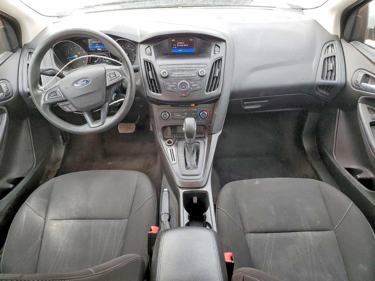2018 FORD FOCUS SE photo 15