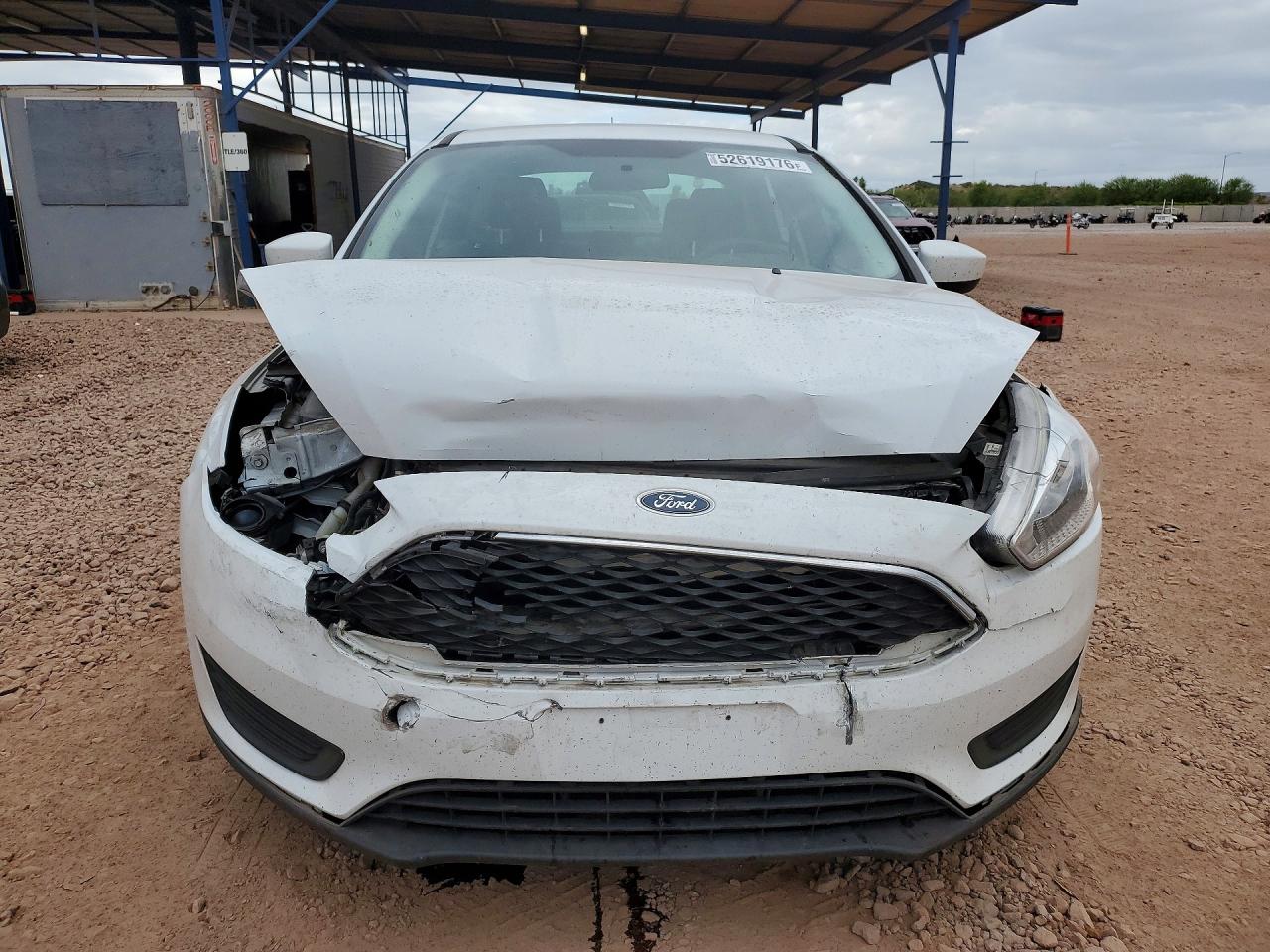 2018 FORD FOCUS SE photo 9