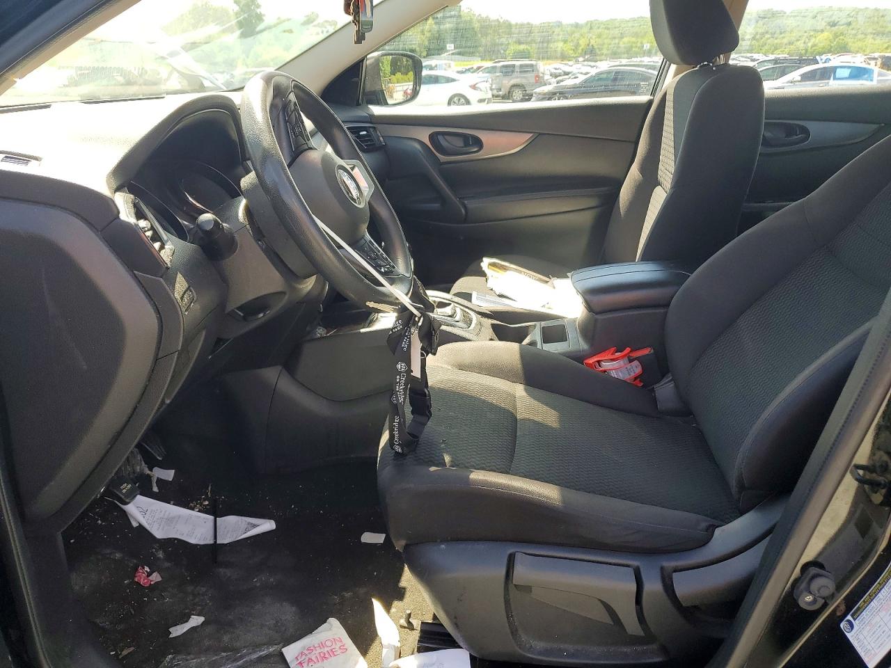 2020 NISSAN ROGUE SPORT S photo 13