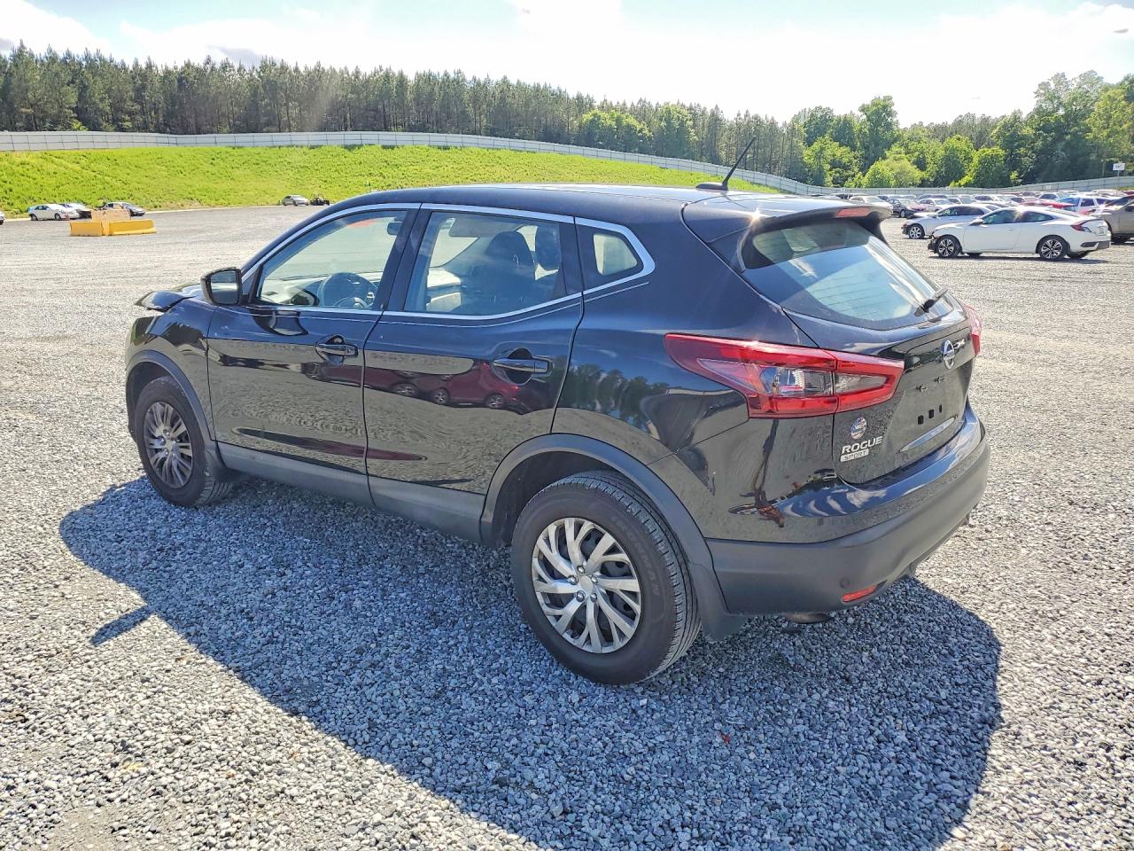 2020 NISSAN ROGUE SPORT S photo 3
