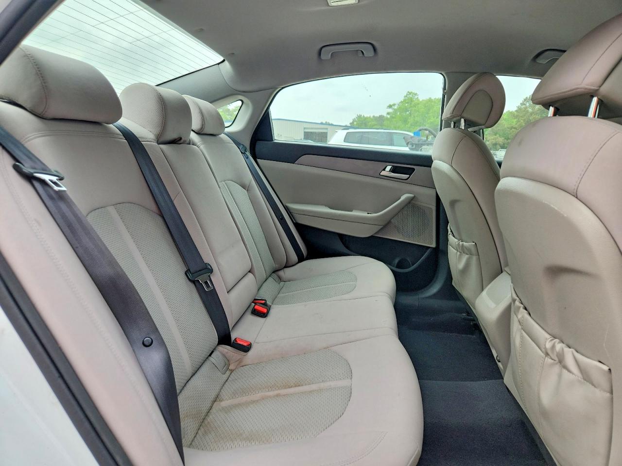 2015 HYUNDAI SONATA SE photo 19