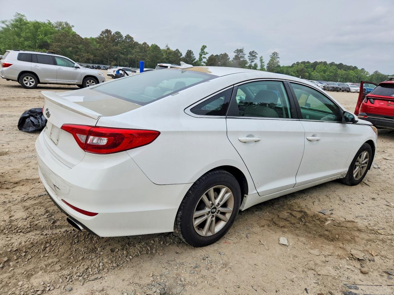 2015 HYUNDAI SONATA SE photo 5