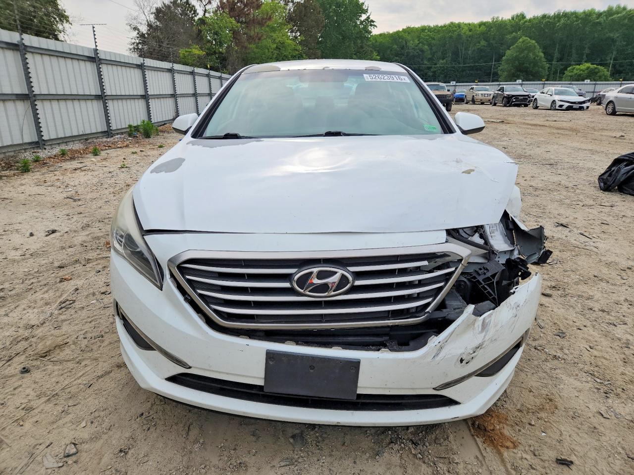 2015 HYUNDAI SONATA SE photo 9