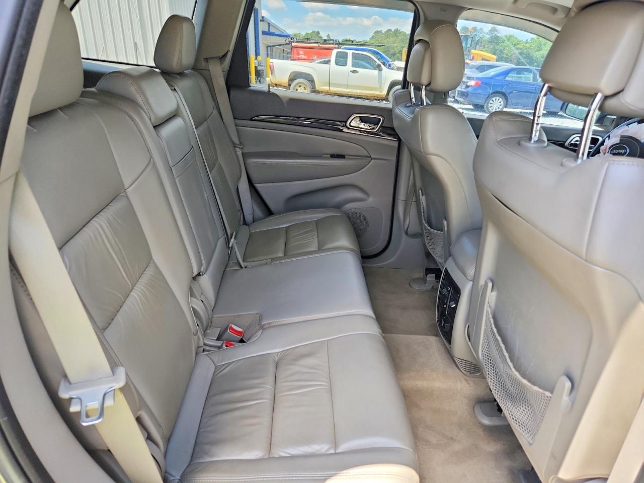 2012 JEEP GRAND CHEROKEE LAREDO photo 31